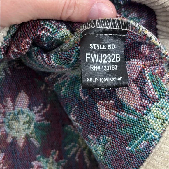 NWT POL Contrast Quilt Panel Corduroy Jacquard Jacket in Beige (Price Firm) - Picture 9 of 10